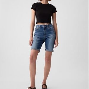 New - Gap Bermuda Shorts